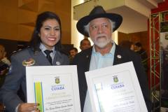 Recebendo Título de Cidadão Cuiabano